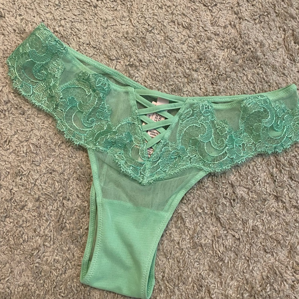Lace Trim Green Panty